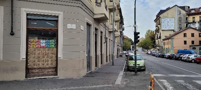 Geschäft in Corso Vercelli  15, Torino - Foto 1