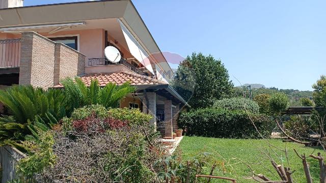 Mansion, Formia - Photo 1