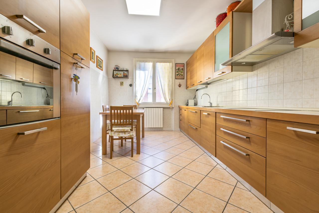 appartamento in vendita a Brescia in zona Villaggio Sereno