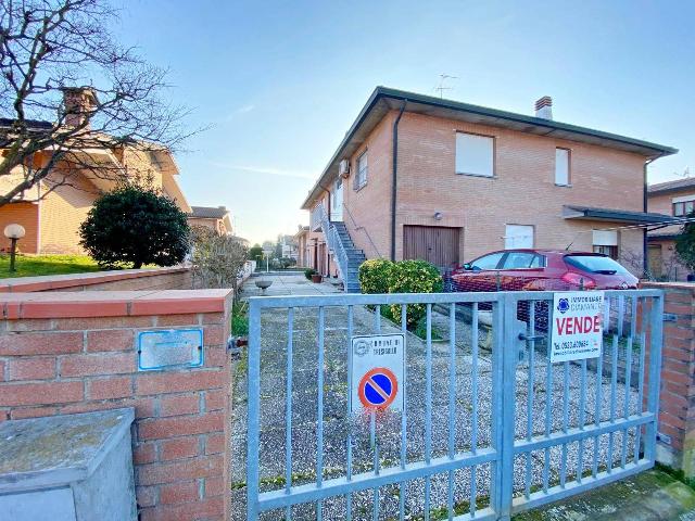 4-room flat in Viale Nord, Tresignana - Photo 1