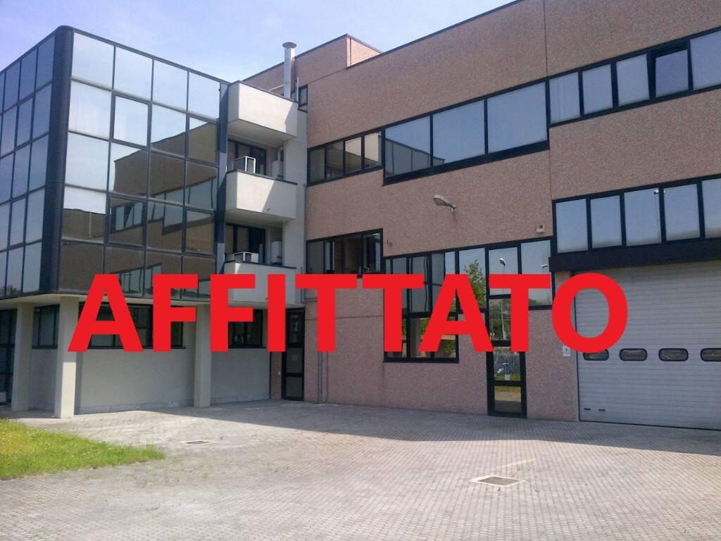 Capannone in , Assago, {3} - Foto 1