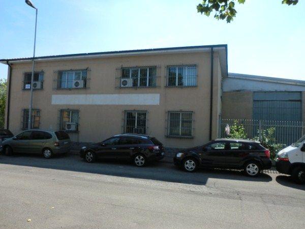 Capannone in , Corsico, {3} - Foto 2