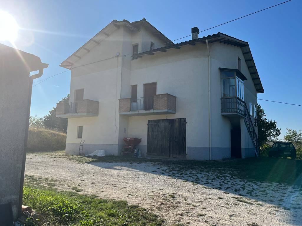 Villa in vendita a Arcevia