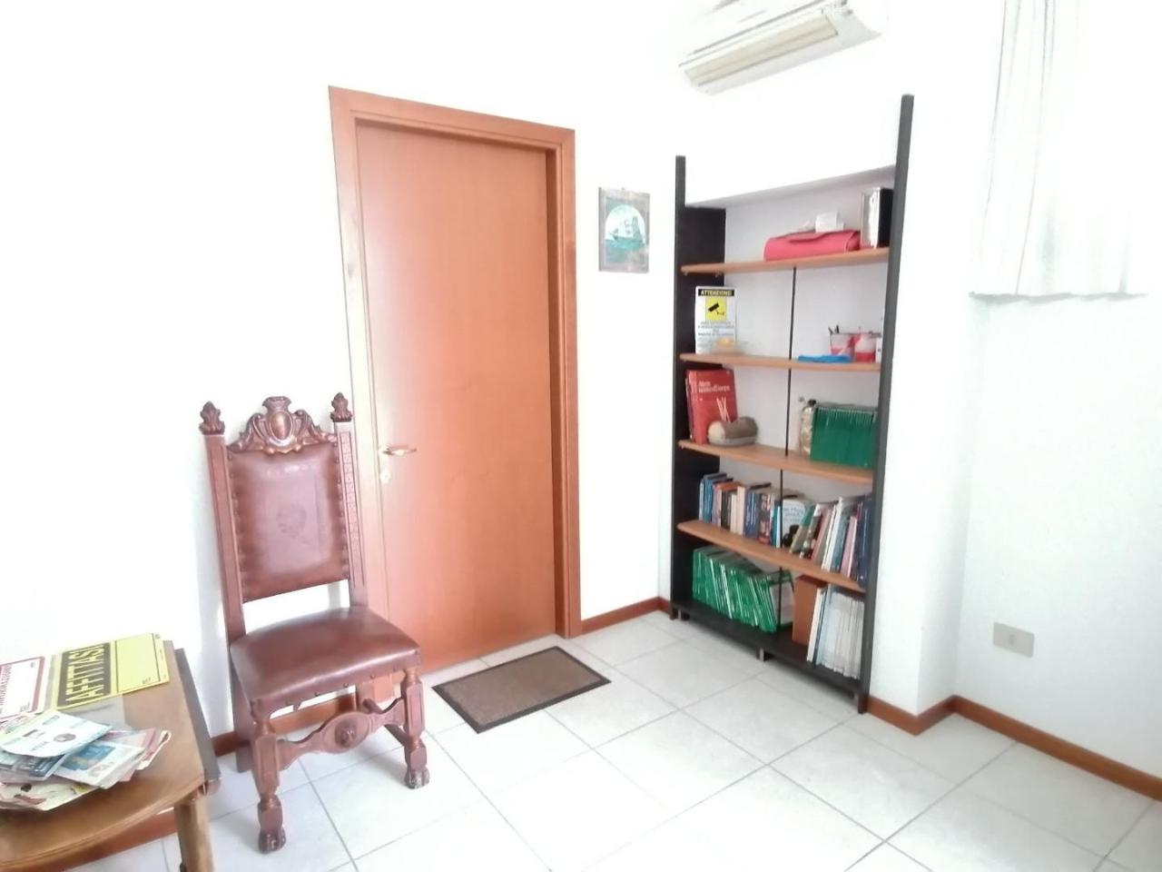 Ufficio in , Carrara, {3} - Foto 1