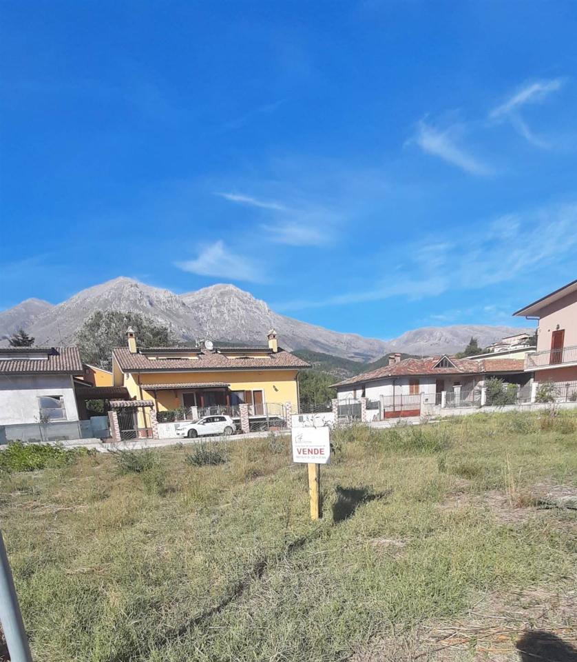 Terreno edificabile residenziale in vendita a Magliano De' Marsi