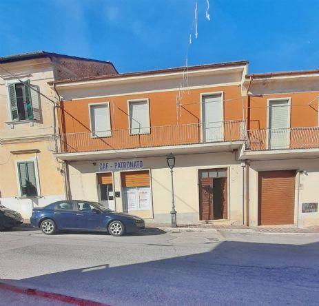 Casa indipendente in vendita a Magliano De' Marsi