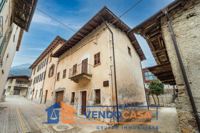 casa indipendente in vendita a Monterosso Grana