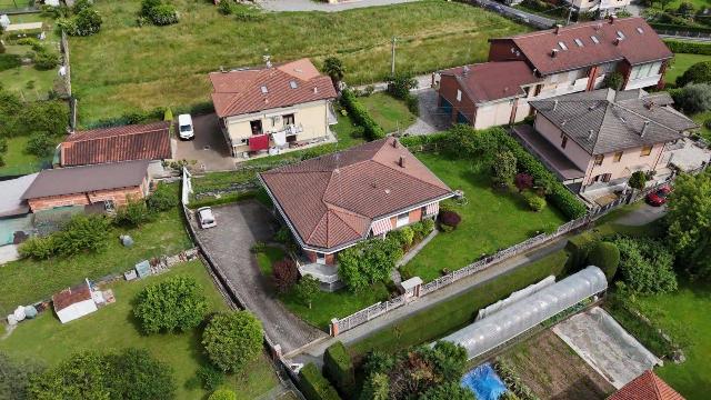 Villa in Via Barazze 32, Cossato - Foto 1