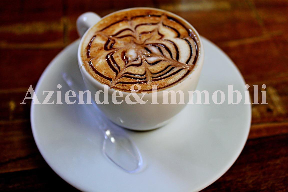 Bar in Via Belvedere, Olginate, {3} - Foto 1