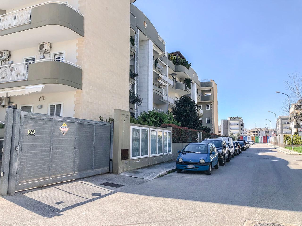 Parcheggio chiuso in , Bitritto - Foto 1