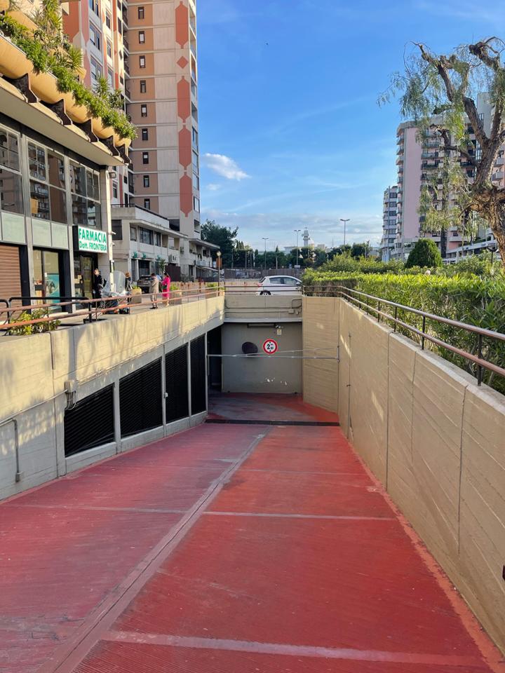 Parcheggio chiuso in , Bari - Foto 1