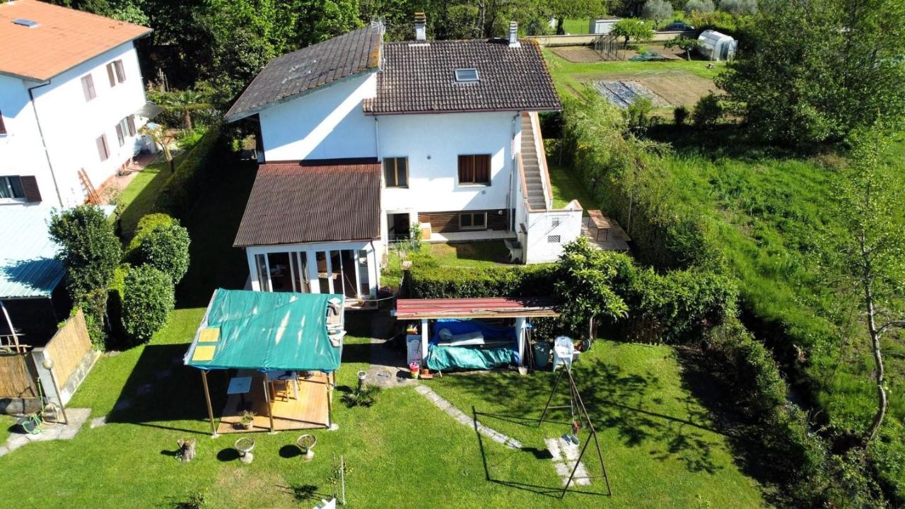 casa indipendente in vendita a Montignoso in zona Cinquale