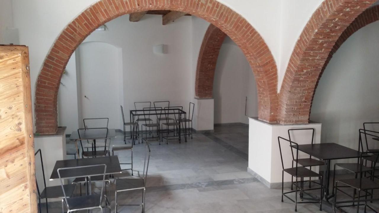 Locale commerciale in , Carrara, {3} - Foto 2