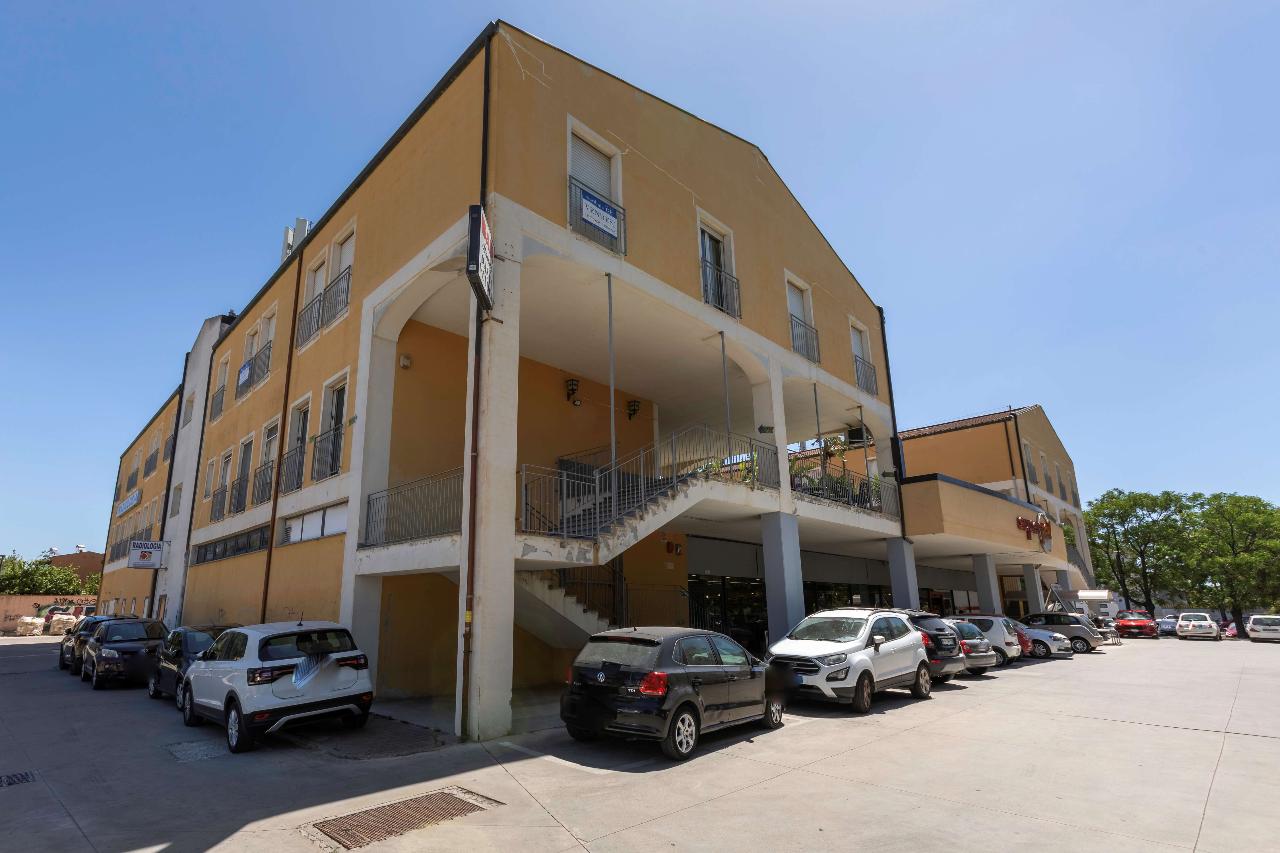 Ufficio in Via San Nicolò 113, Selargius, {3} - Foto 1