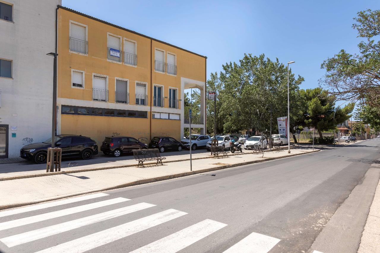 Ufficio in Via San Nicolò 113, Selargius, {3} - Foto 2