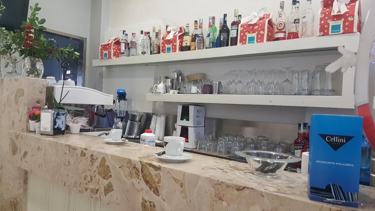 Tabaccheria in , Massa, {3} - Foto 2
