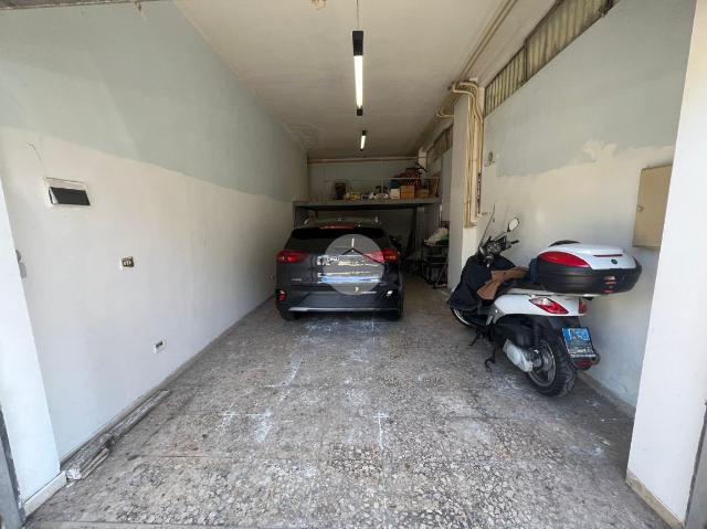 Garage or car box in {3}, Via Giacomo Puccini 16 - Photo 1