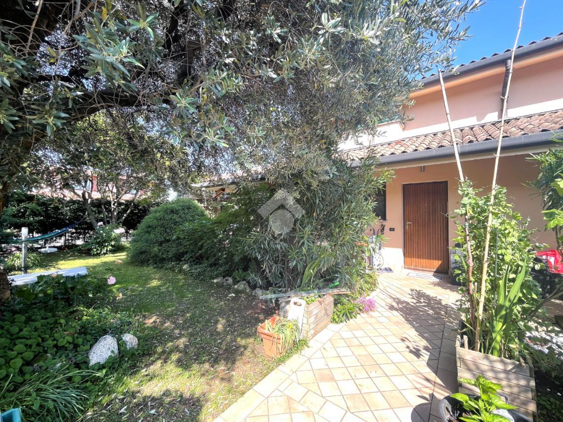 Villa in vendita a San Paolo D'Argon