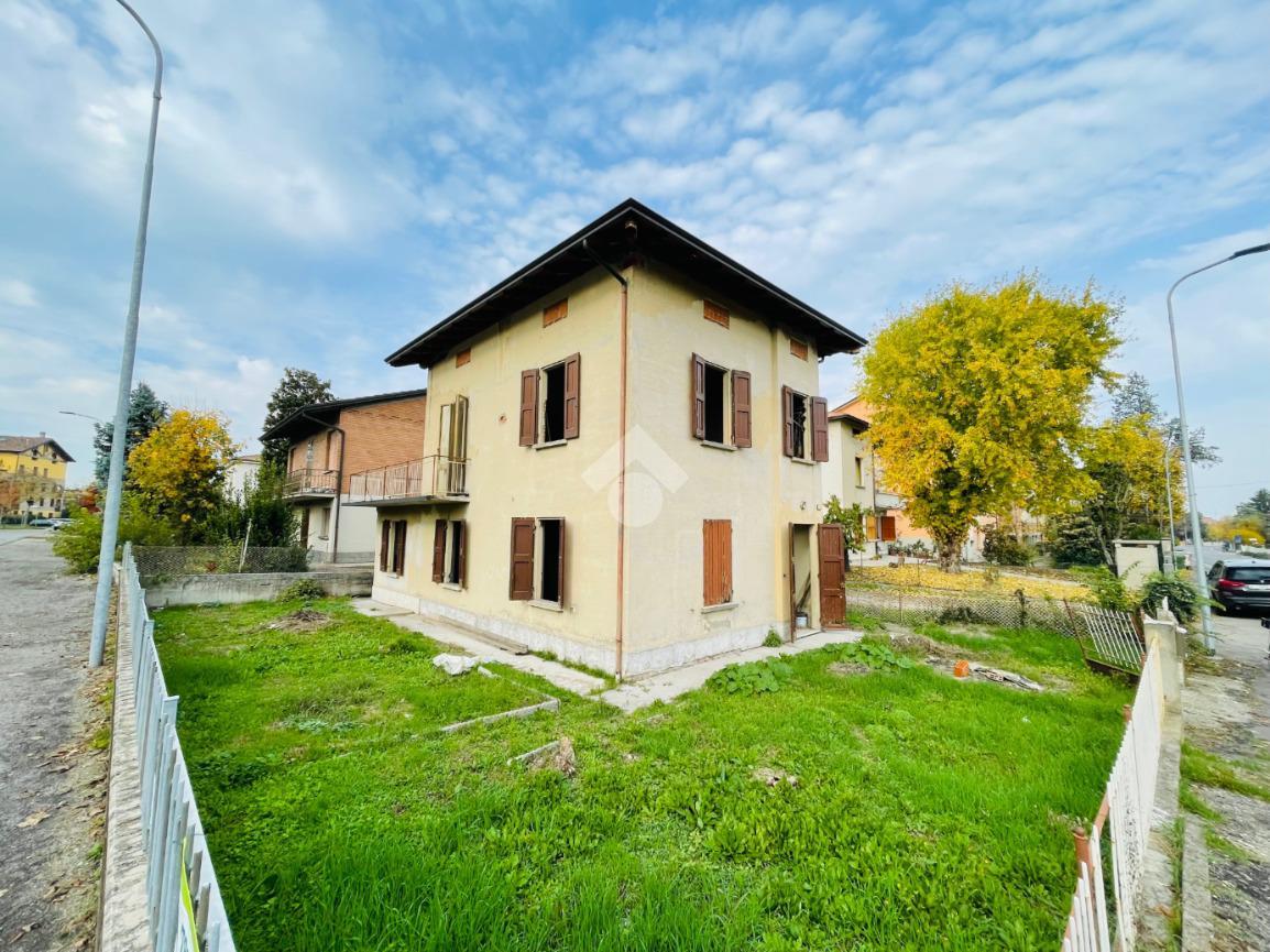 Casa indipendente in Via Mazzini 1, Castelnovo di Sotto - Foto 1