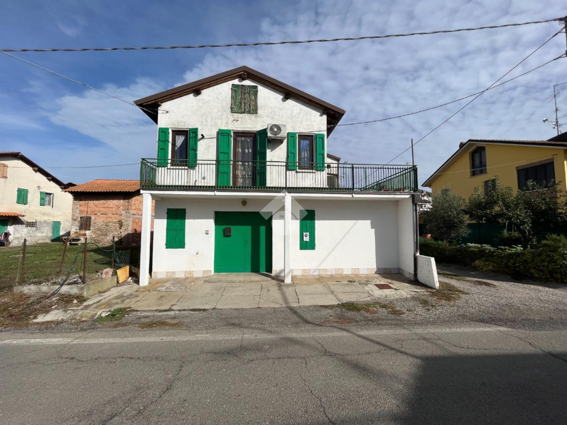 Casa indipendente in vendita a Campegine