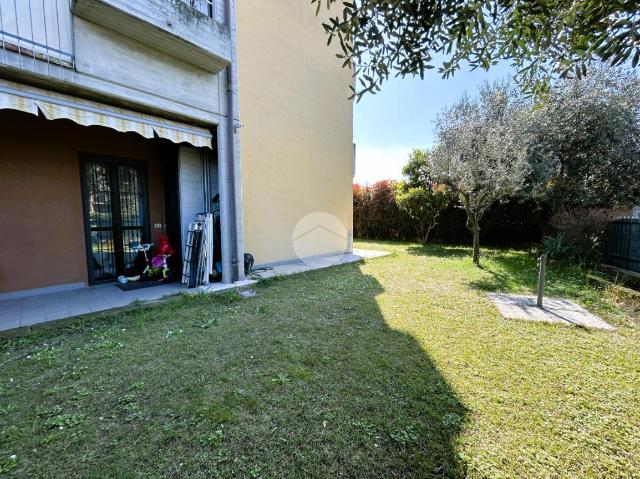 3-room flat in Via G. Parini 7, Rovato - Photo 1