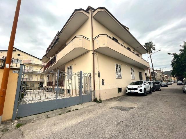 Wohnung in Via Luigi Einaudi 37, Casapulla - Foto 1