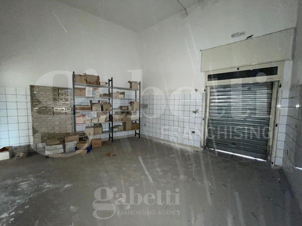 Ufficio in Via Anfiteatro 21, Santa Maria Capua Vetere, {3} - Foto 2