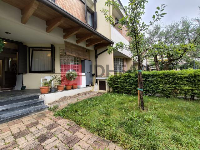 Terraced house, Casier - Photo 1