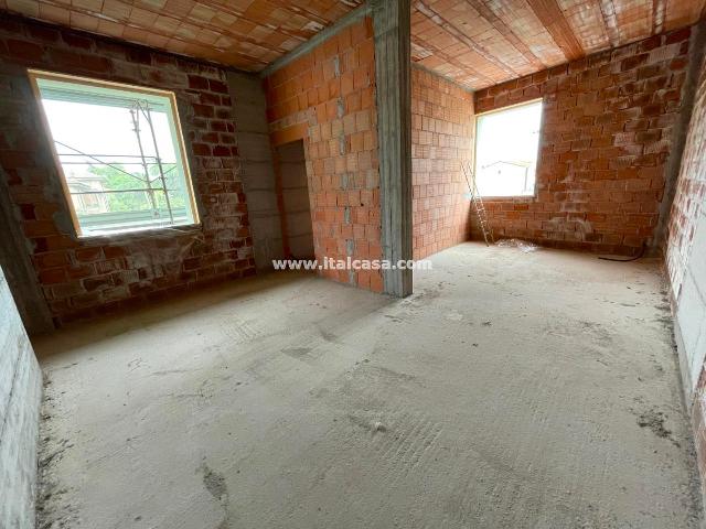 3-room flat in Via Sabbioneta, Mantova - Photo 1