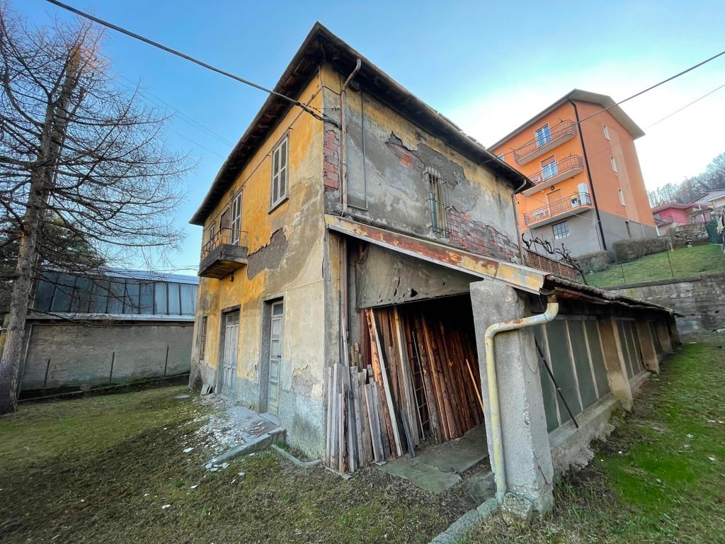 Villa in vendita a Vertova