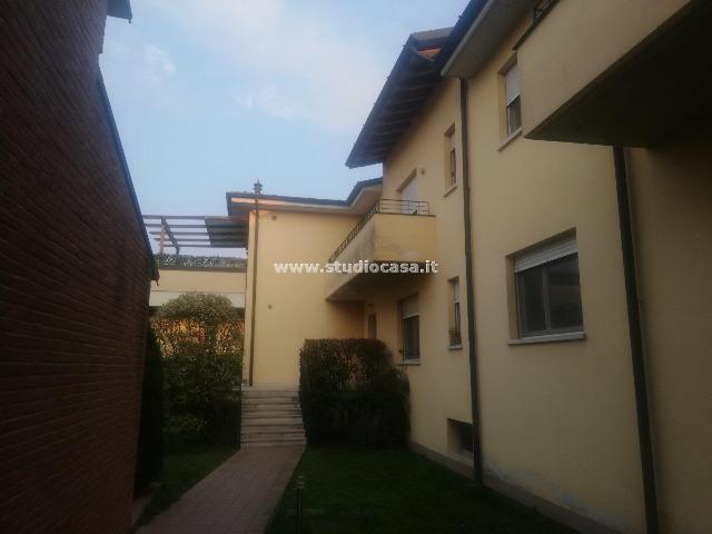 2-room flat in {3}, - Photo 1