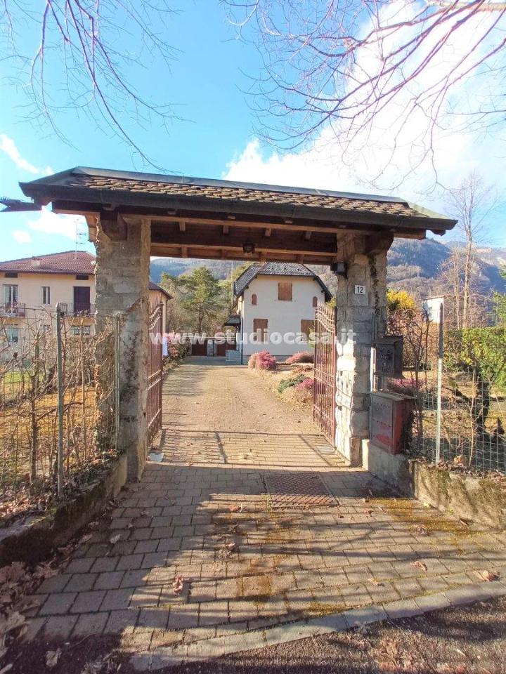 Villa in vendita a Clusone