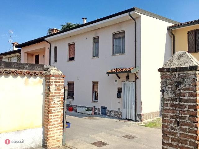 Villa quadrifamiliare in vendita a Agnadello