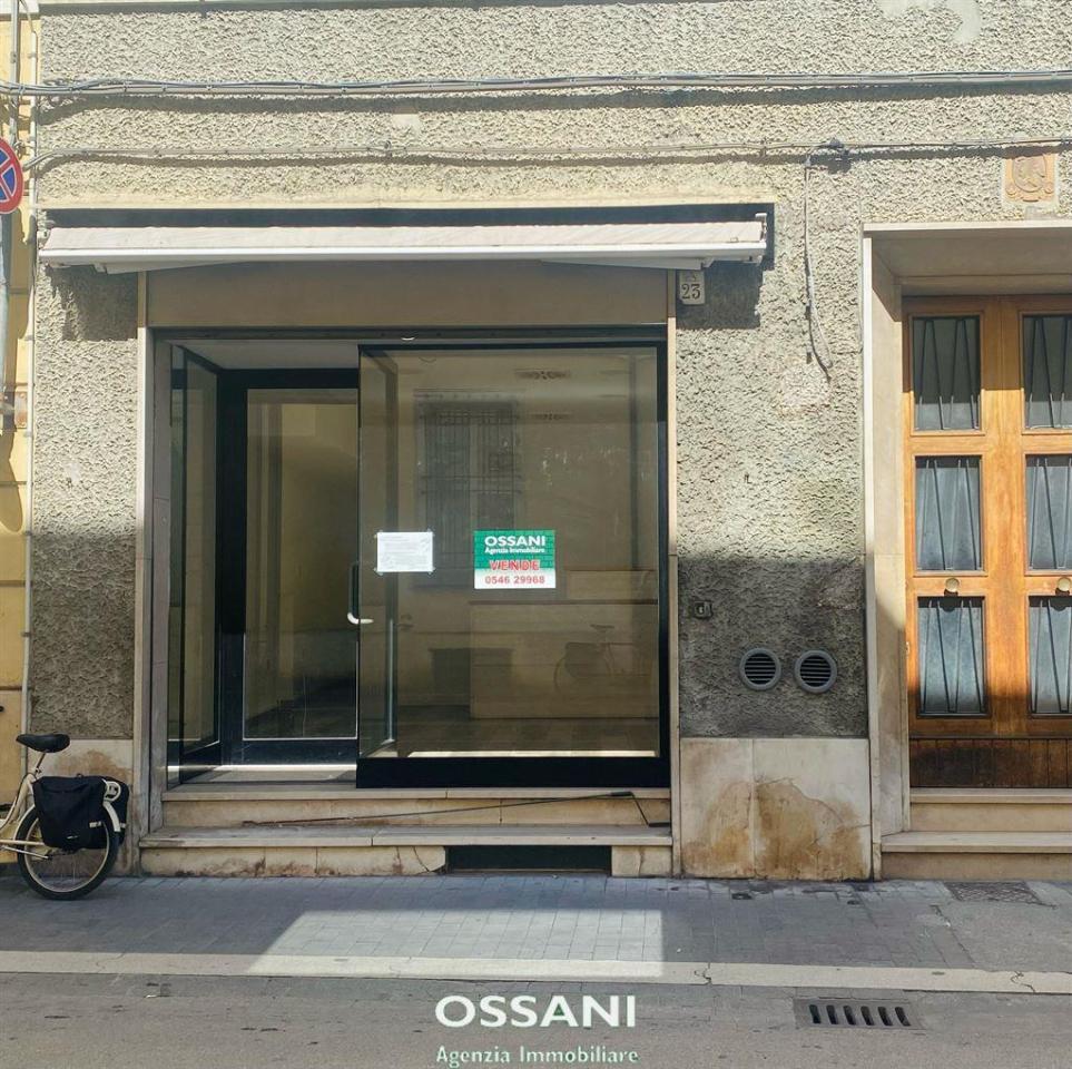 Negozio in Corso Matteotti 23/a, Faenza, {3} - Foto 2
