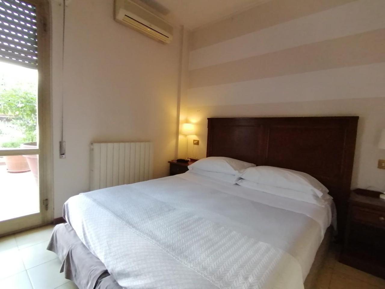Albergo in , Carrara, {3} - Foto 2