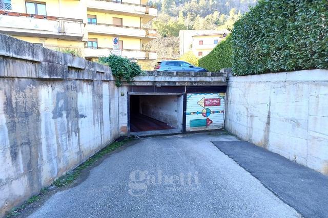 Garage or car box in Via Tiberio, Campobasso - Photo 1