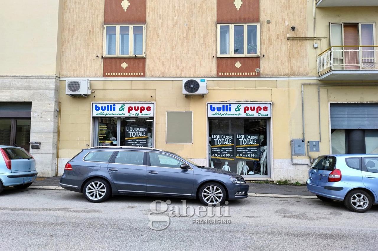 Negozio in Via Monte Grappa, Campobasso, {3} - Foto 1