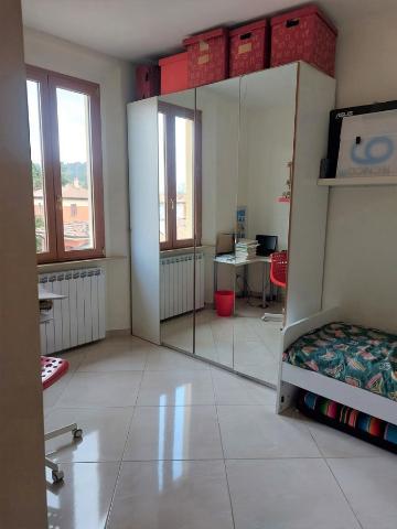 Vierzimmerwohnung in Via Zannoni 33, Bologna - Foto 1