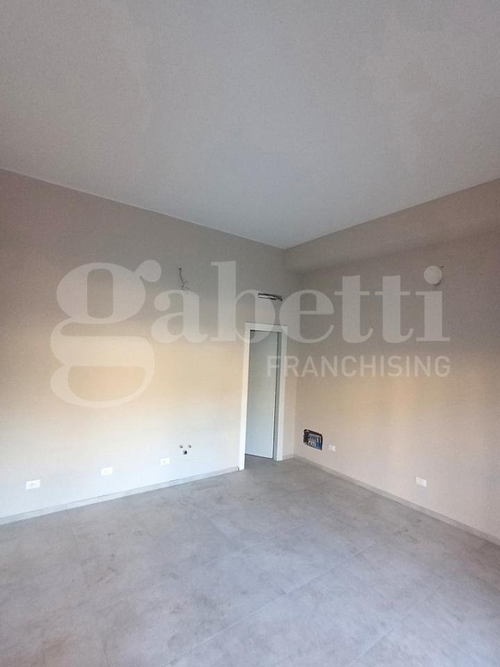 Negozio in Via Emilia Ponente 284, Bologna, {3} - Foto 1