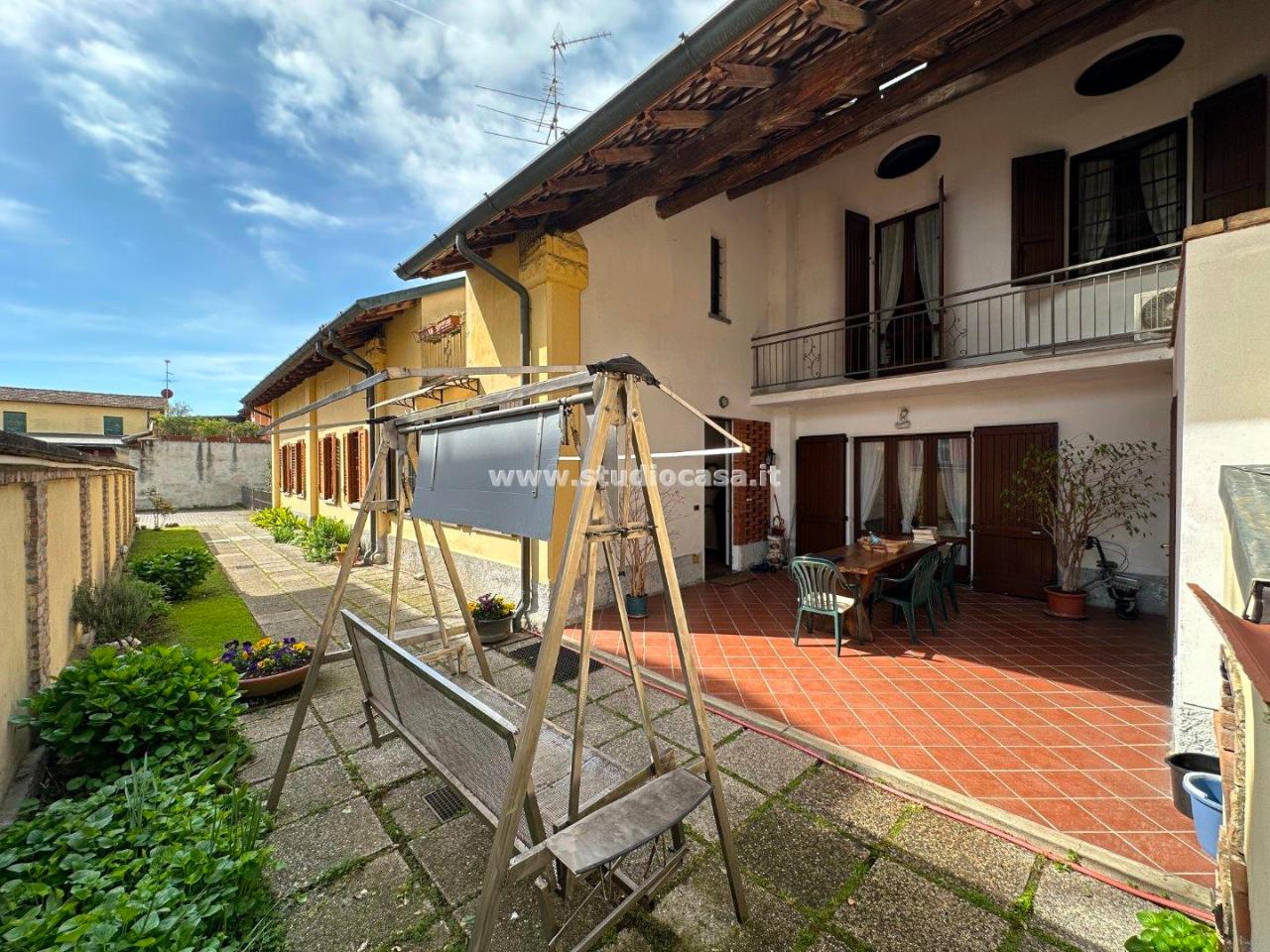 Villa bifamiliare in vendita a Crema
