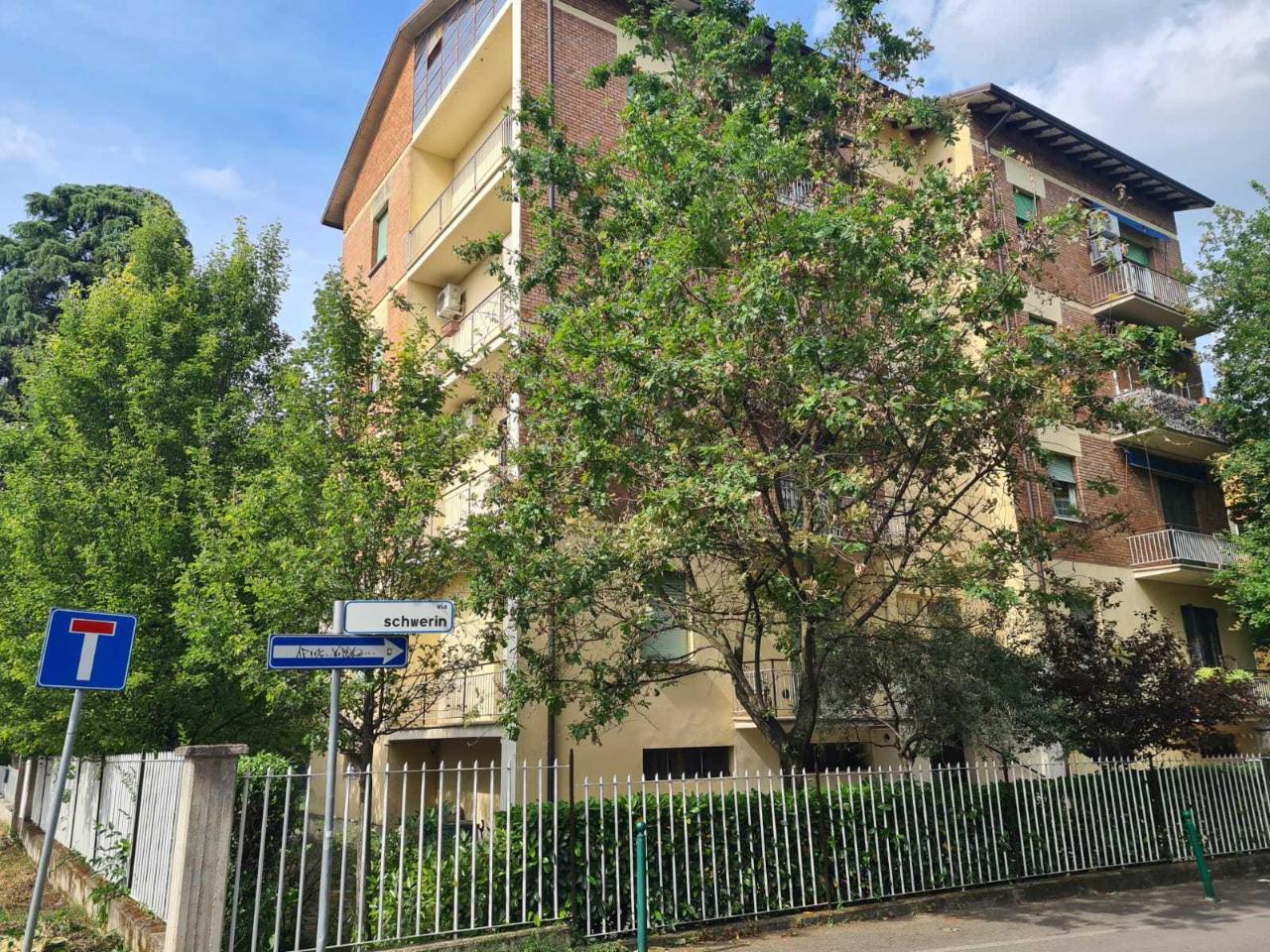 appartamento in vendita a Reggio nell'Emilia in zona Città Storica