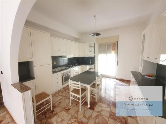 3-room flat in {3}, - Photo 1