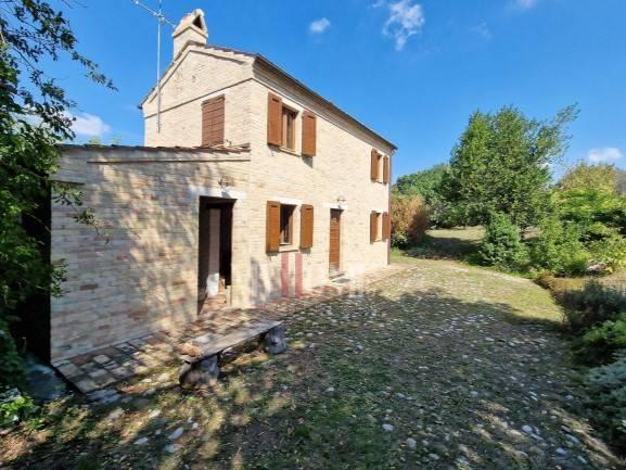 Country house or cottage in {3}, Contrada Vallerosa - Photo 1