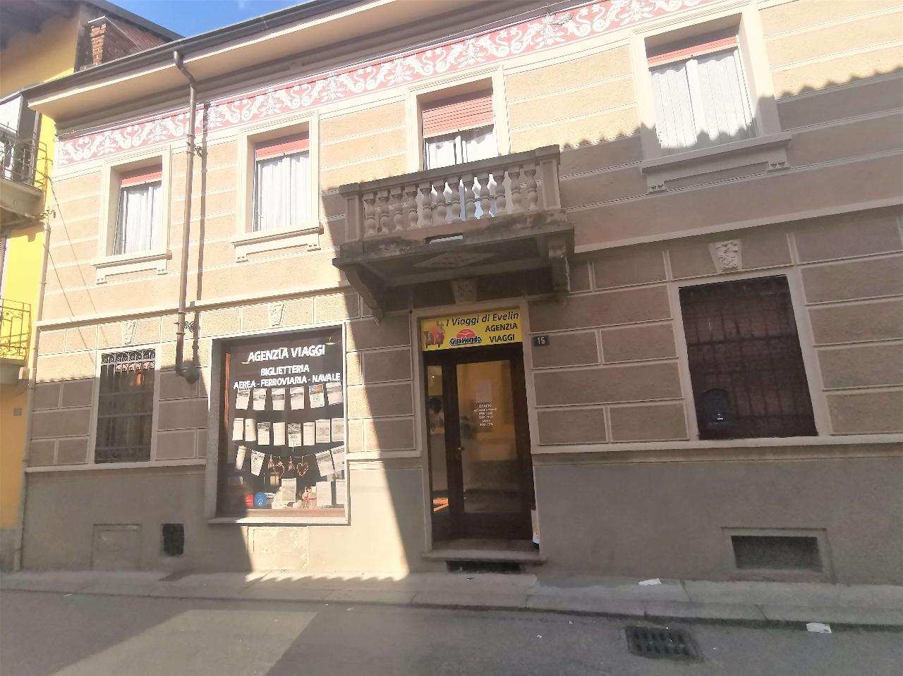 Negozio in Via Carlo Botta 16, Volpiano, {3} - Foto 1