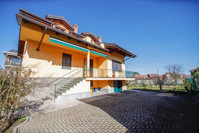 Single-family villa in Via Molino 13, Volpiano - Photo 1