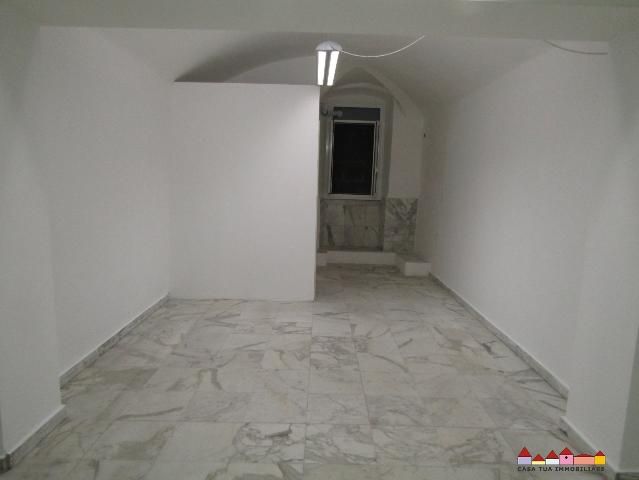 Shop, Carrara - Photo 1