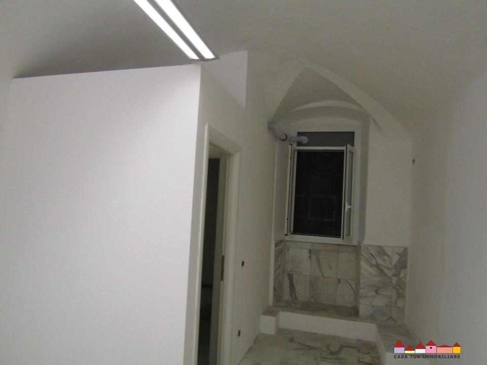 Negozio in , Carrara, {3} - Foto 2