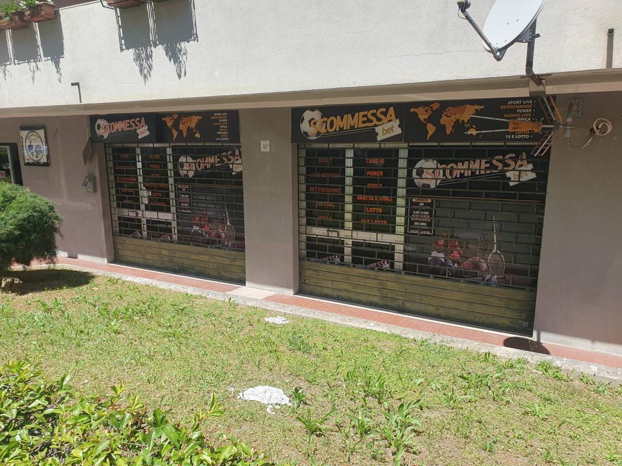 Negozio in Via Tripoti, Teramo, {3} - Foto 1