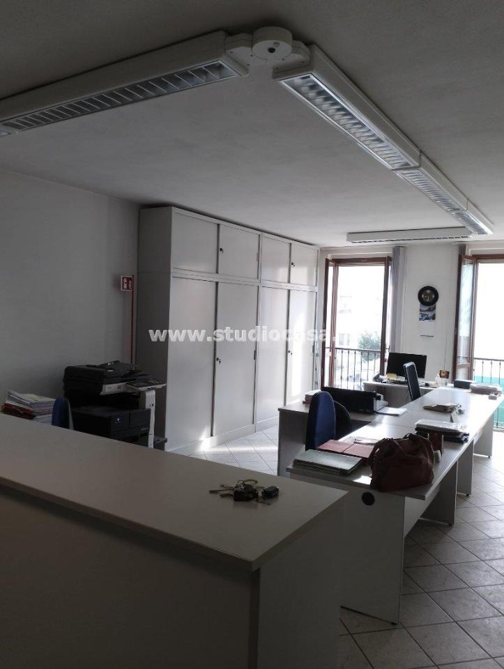 Studio in Via Vittorio Emanuele II, Codogno, {3} - Foto 2