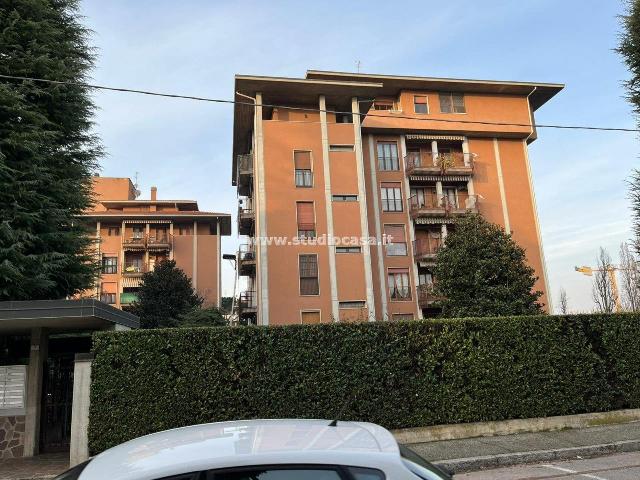 Trilocale in Via Vescovo Garibaldo, Inzago - Foto 1